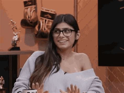 mia khalifa gif|Mia Khalifa : r/NSFW